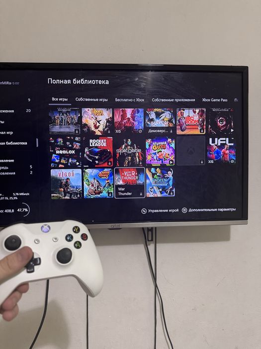 Xbox one s + диск с игрой
