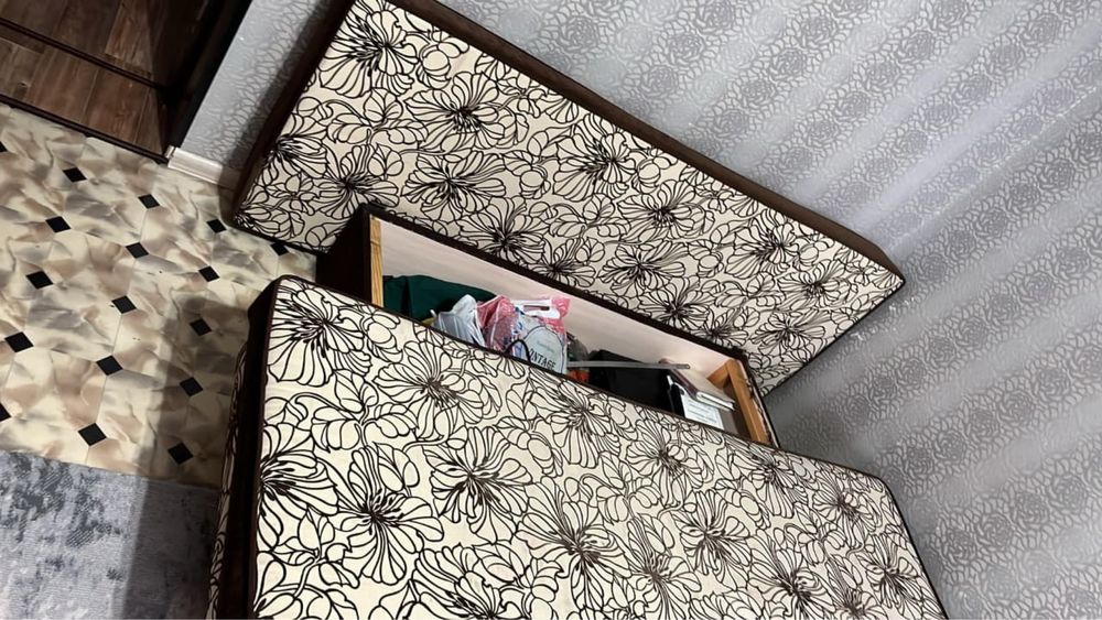 Продам Диван, в хорошем состояний