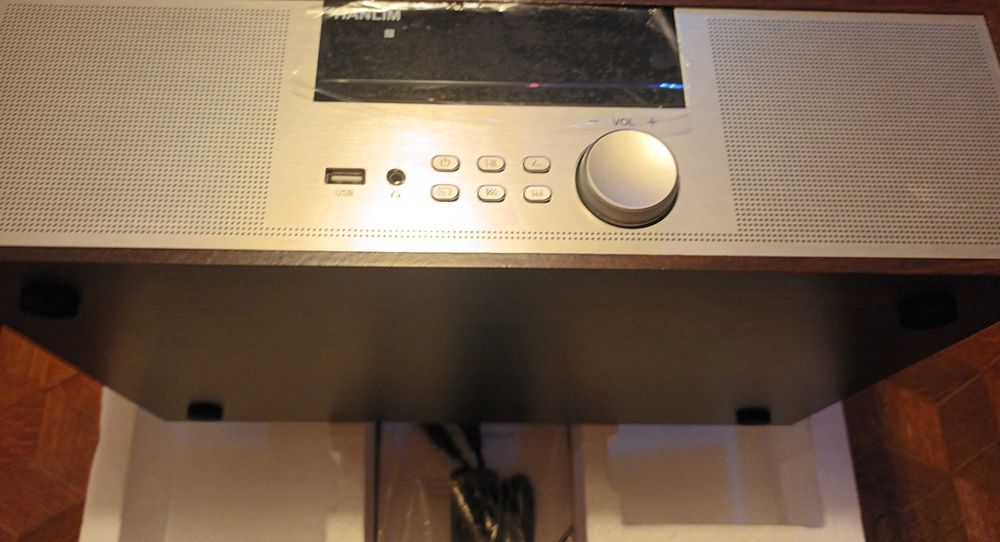 Стерео система 40 W RMS CD плейър FM/Bluetooth /USB/AUX/Дистанционно