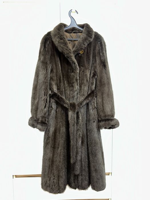 Длинная норковая шуба