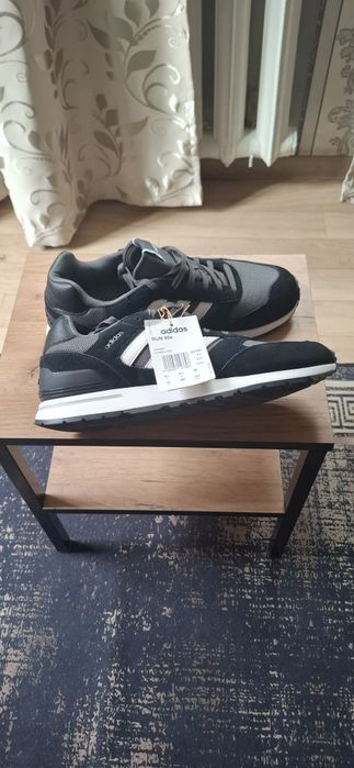 Красотки Adidas RUN 80 s