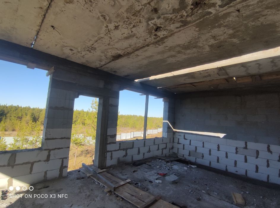 Продам дом не достроенный