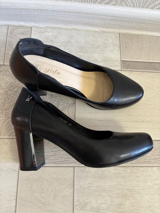 Продам туфли в хорошем состоянии