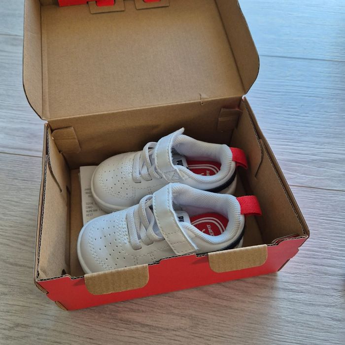 Vand adidasi copil Puma marimea 19