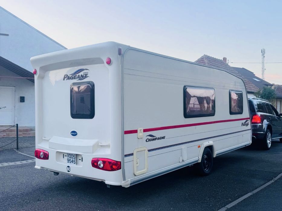 Vand Rulota Caravana Bailey Pageant Champagne  5/6 locuri de dormit An 2006 Acte valabile 10 ani