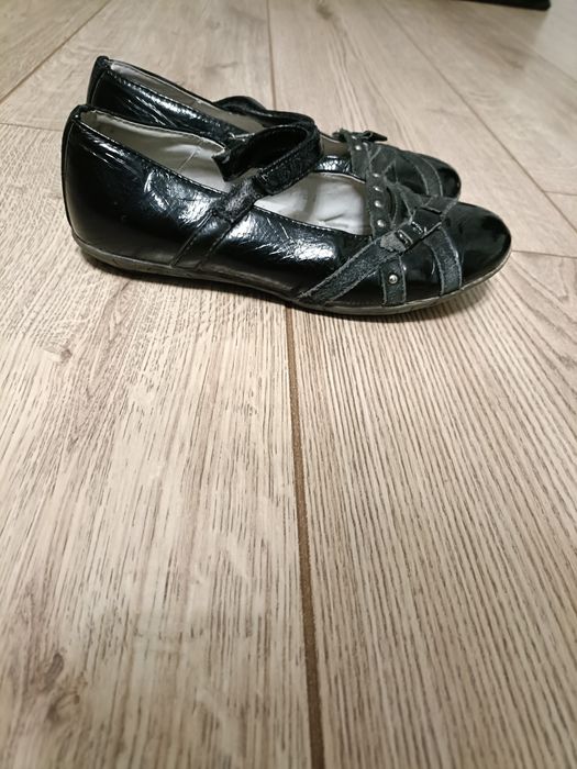 Туфли 30-31 р. лаковые