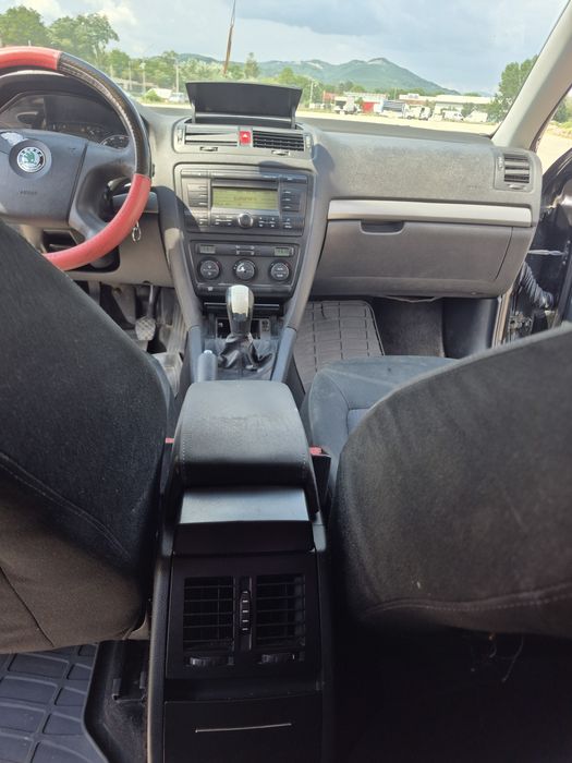 Vand sau schimb cu logan 1.5 diesel aceasi valoareSkoda Octavia 2 pachet drumuri grele