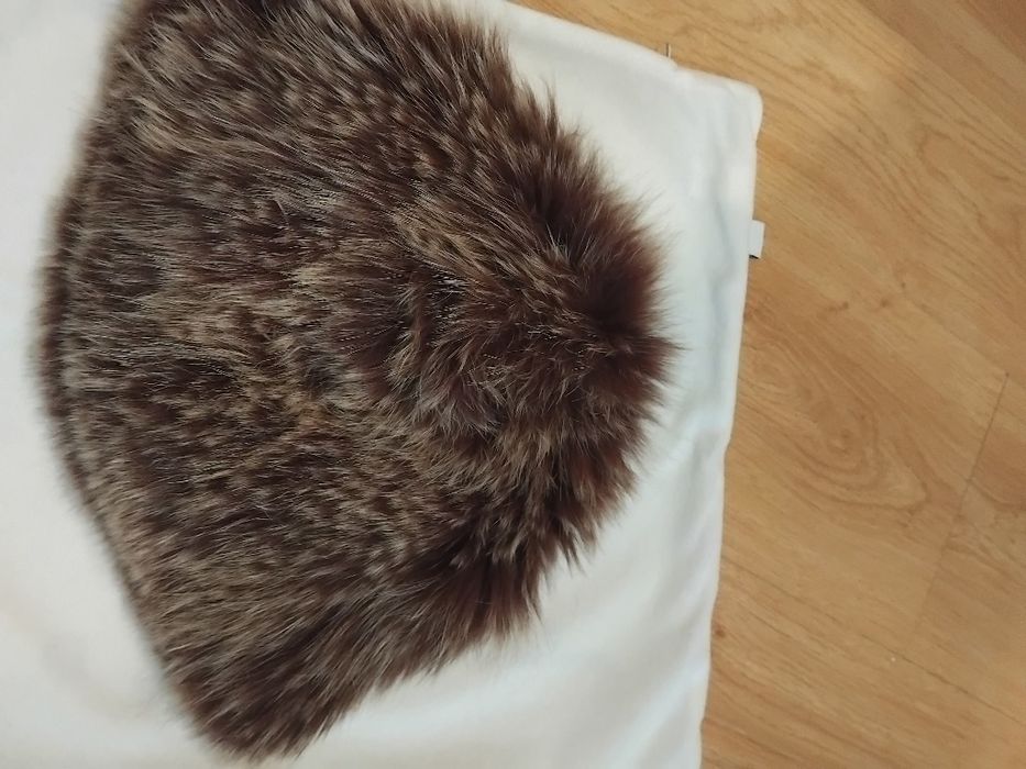 Продам шапку женскую