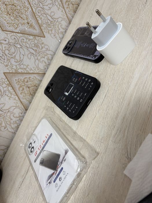 Продам IPhone 12