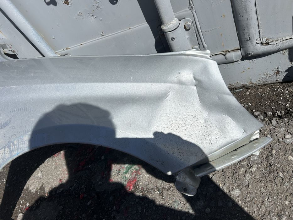 Крыло переднее лада веста , поавое,?оригинал