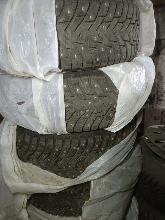 Шины Nokian 215/65 R16
