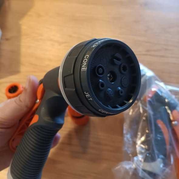 НОВ! Комплект от 2 градински пистолети с 8 режима на водна струя