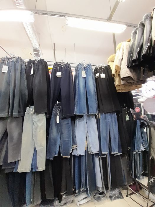 Джинсылар  сатылады