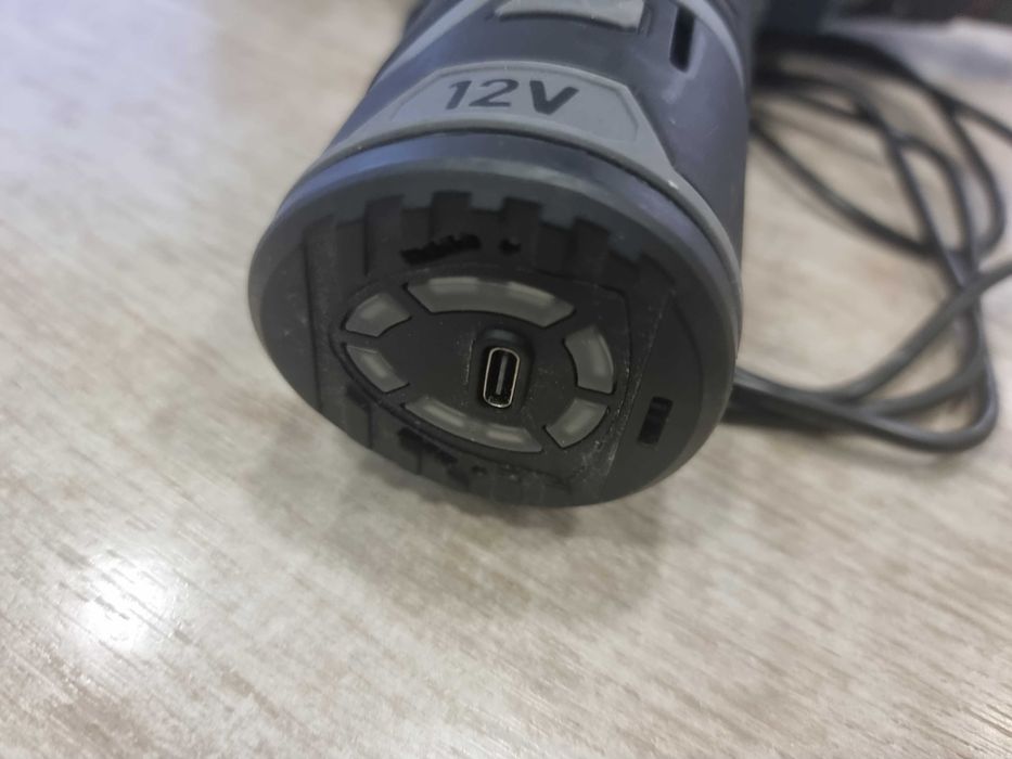 Винтоверт ,12V компактен