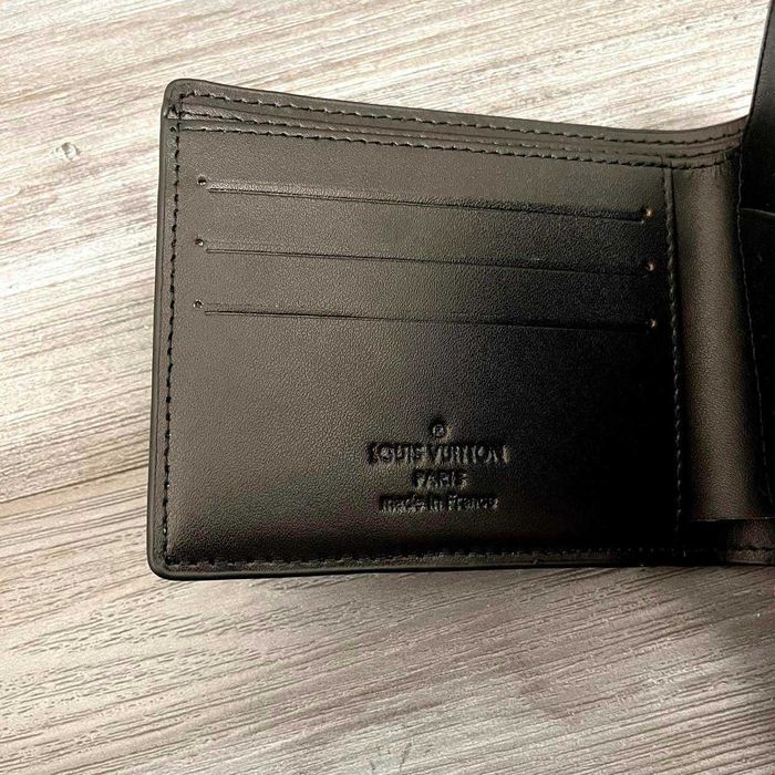 Portofel Louis Vuitton Monogram LV Negru, din Piele Texturată