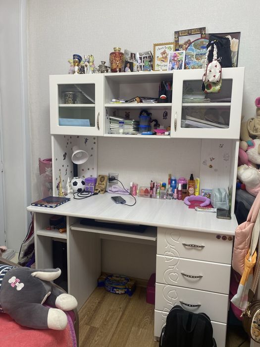 Продам письменный стол