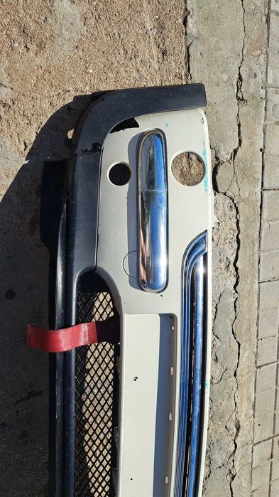 Предна броня от мини уан