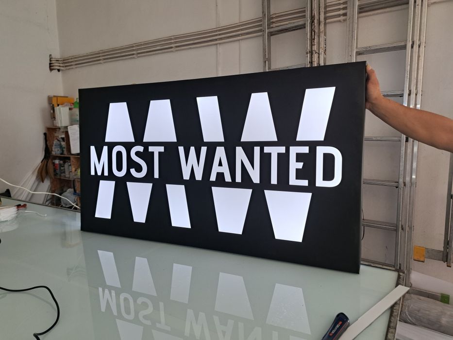 Bannere Publicitare,Reclame Luminoase, autocolante de la 6€/mp