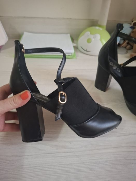 Новые женские осенние туфли