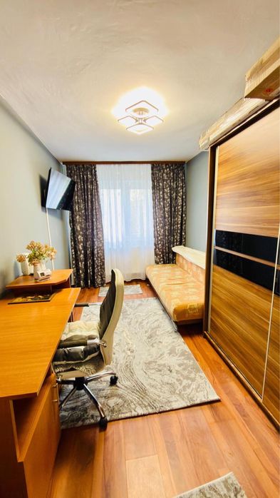 Apartament 3 camere de inchiriat