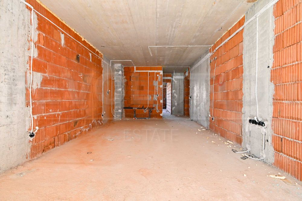 Продава се Двустаен апартамент в София, Малинова долина - 83 кв.м за 1655 €/кв.м - Снимка #1