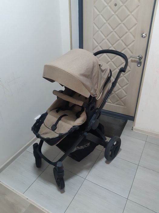 Детская коляска.