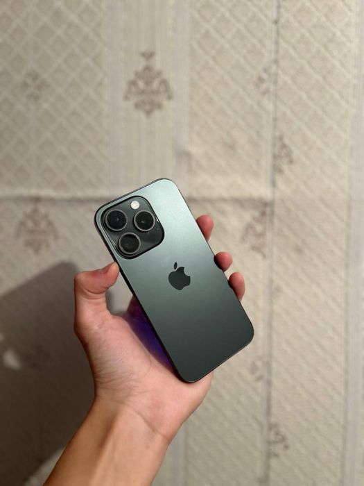 Продам срочно iPhone 15 Pro 256GB