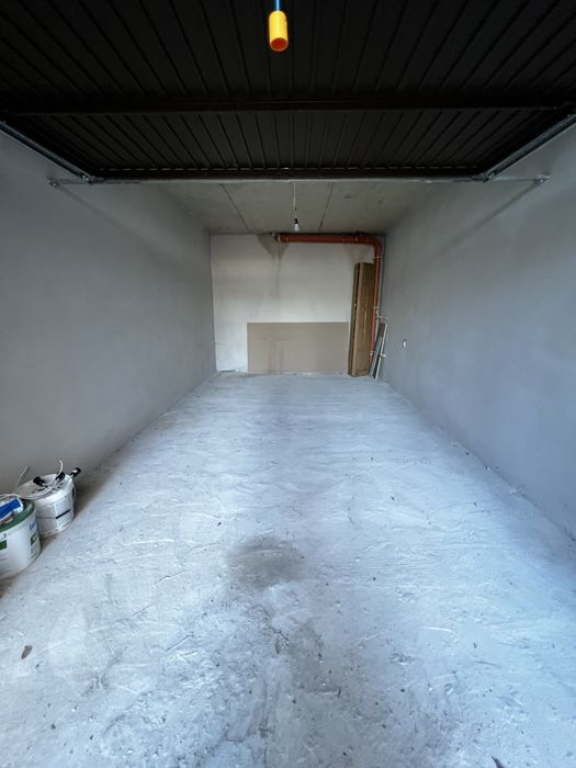 Гараж за склад под наем