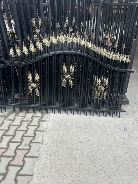 portii garduri balustrazi balcoane