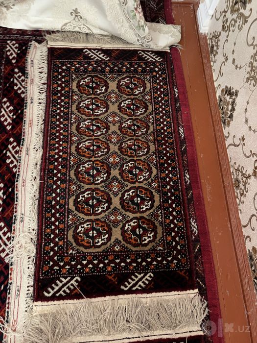 Asl turkman gilamlari sotiladi