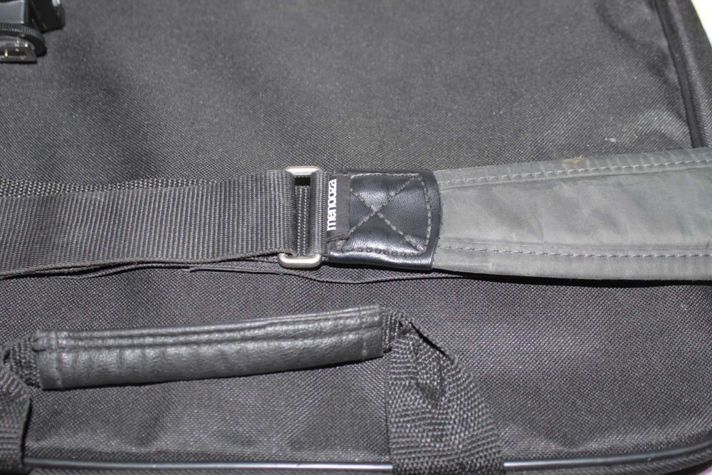 Сумка для ноутбука Asus, 17", брендовая.