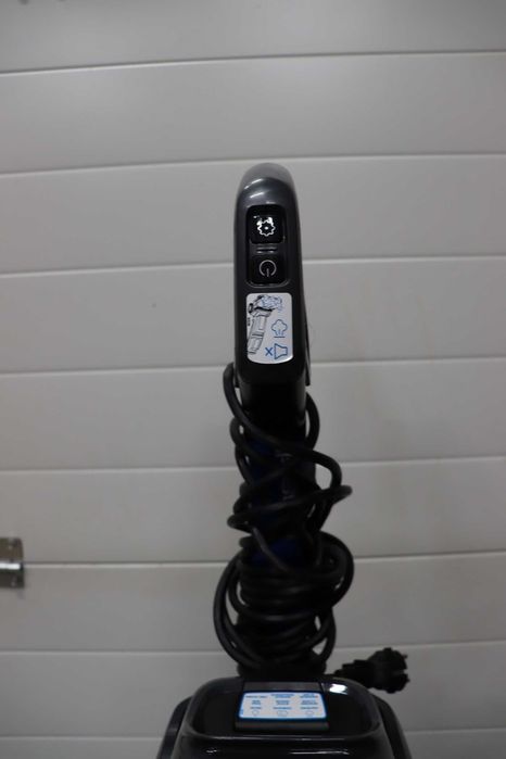 Перяща прахосмукачка с пара Bissell Revolution HydroSteam (3670N) 1300W