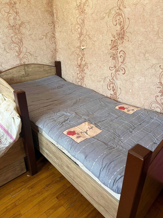 Продам детские односпальные кровати с матрасами