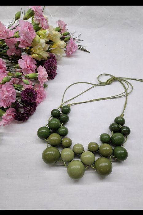 Чисто ново колие