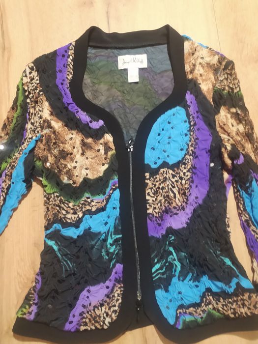 Дамски черни елеци