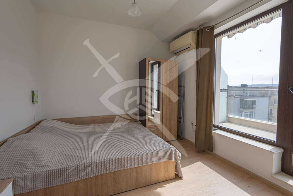 Дава се под наем Двустаен апартамент в Варна, Гръцка махала - 45 кв.м за 60 € - Снимка #2