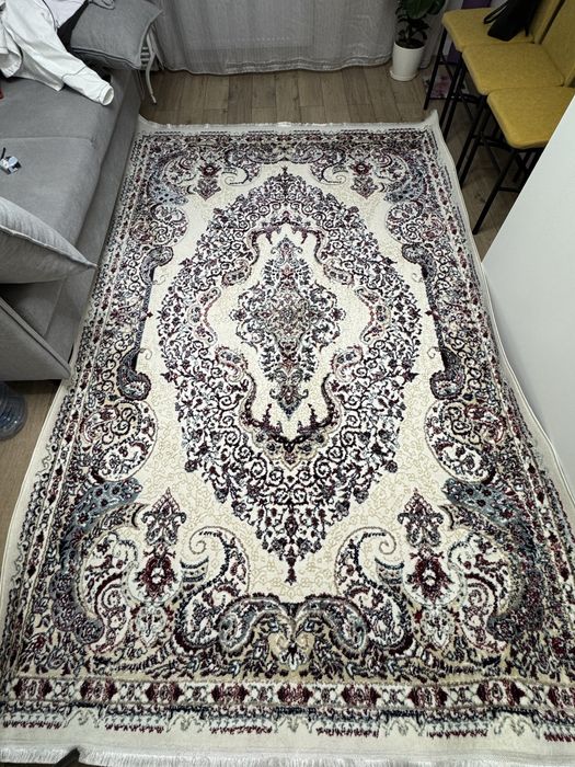 Ковер 200 х 300.