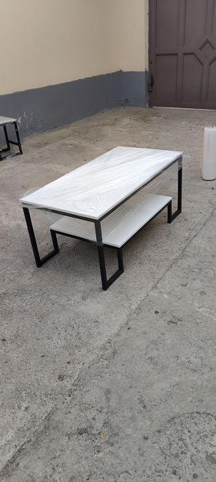 Журнальный столик в стиле лофт