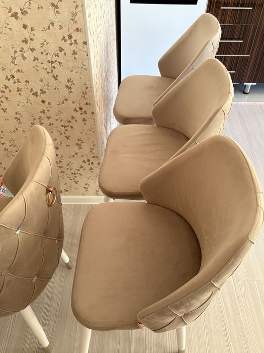 6 штук орындық сатылады