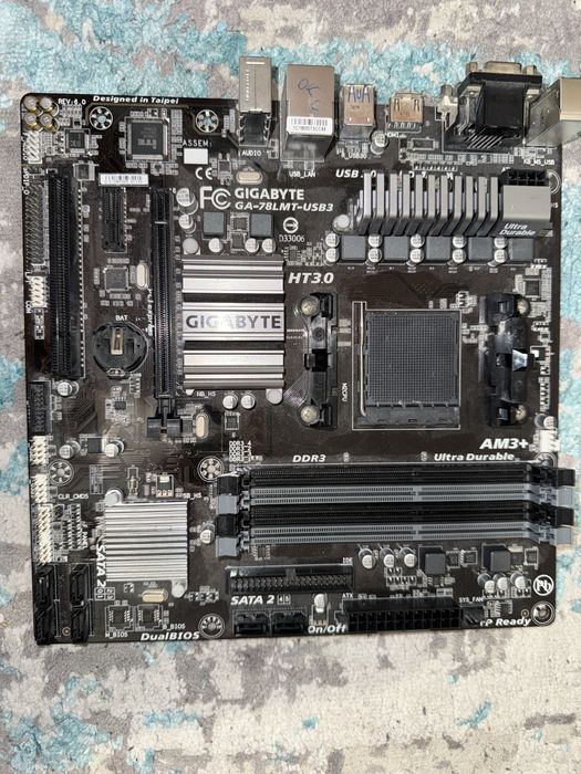 Placa de baza GIGABYTE GA-78LMT-USB3 socket am3+