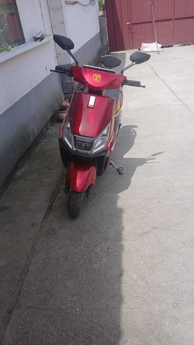 Scuter motor electric