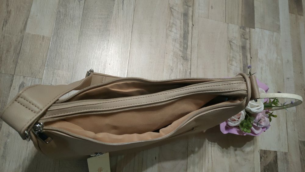 Кожена дамска чанта