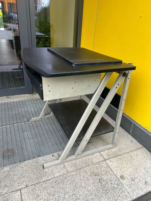 Стол компьютерный письменный