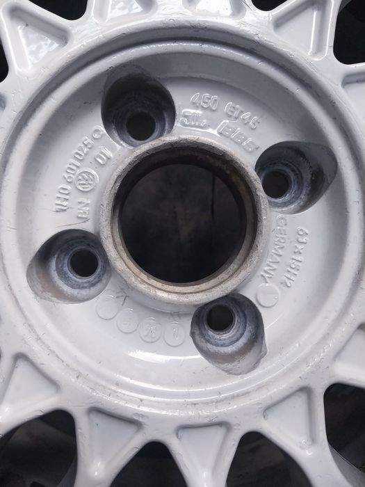 Диски R15 BBS. Два вареные. На Гольф 3