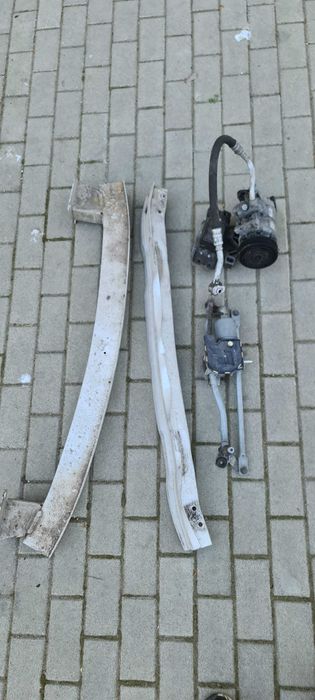 Останали части от Audi a3 8p (десняк)