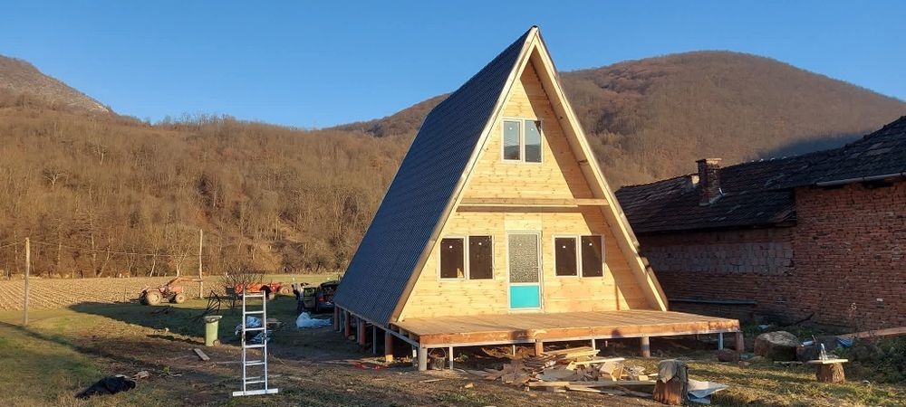 Căsuțe din lemn  tip A casuțe  orice  modele