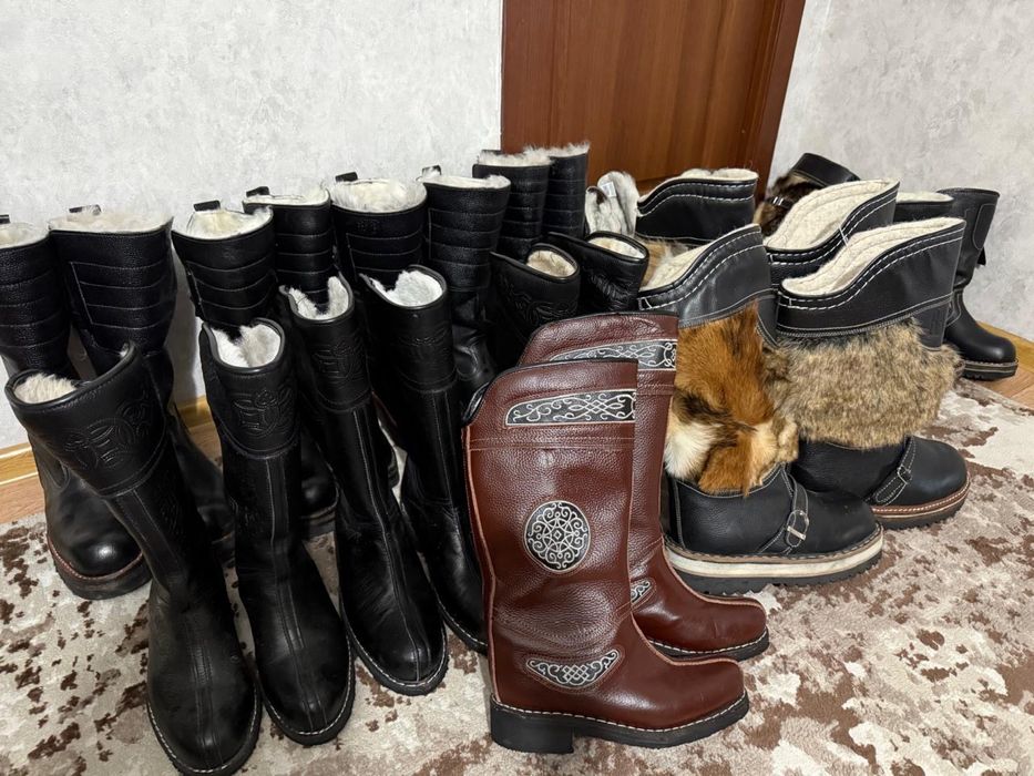 Натуралный кожанный Унты с Монголий