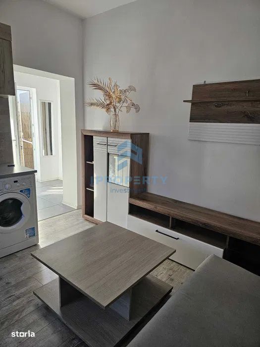 Inchiriere Casa 2 camere +curte  zona Rahova