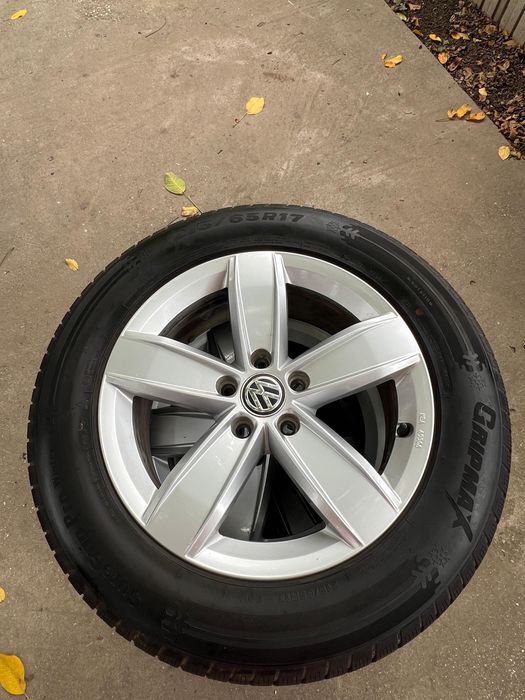 Set roți originale VW Tiguan R17 cu anvelope Gripmax 215/65R17
