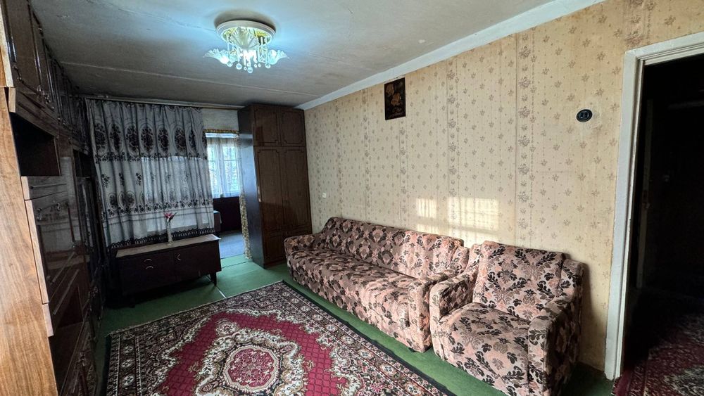 Продаётся квартира Шайхантохурский район рядом Беруни метро Однокомнат